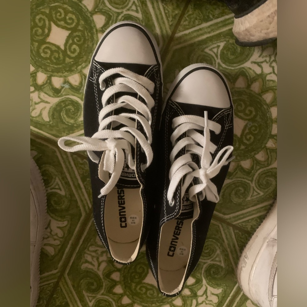 Black and white converse